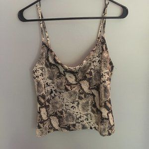 ANIMAL PRINT GOING OUT TOP